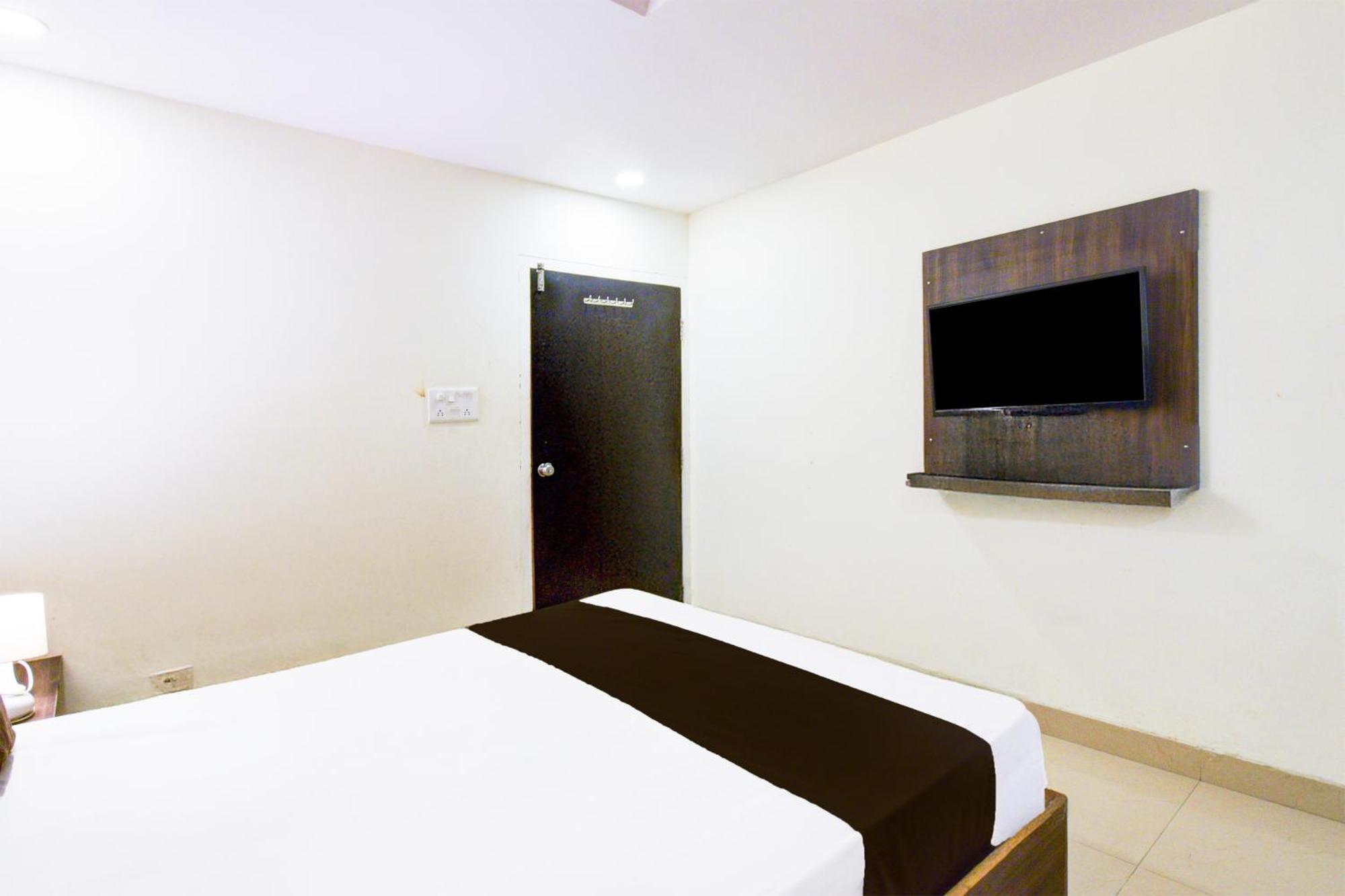 Hotel O Asian Residency Hyderabad Exterior photo