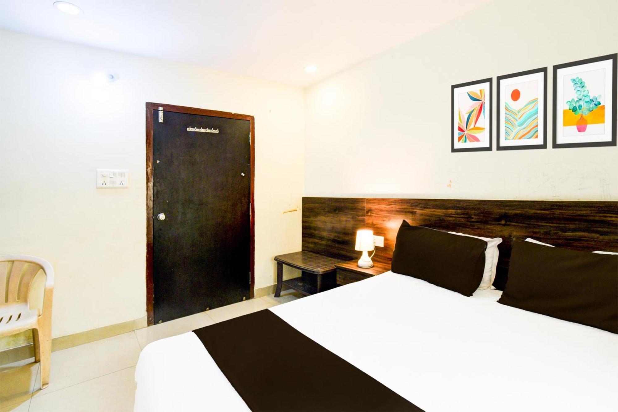 Hotel O Asian Residency Hyderabad Exterior photo