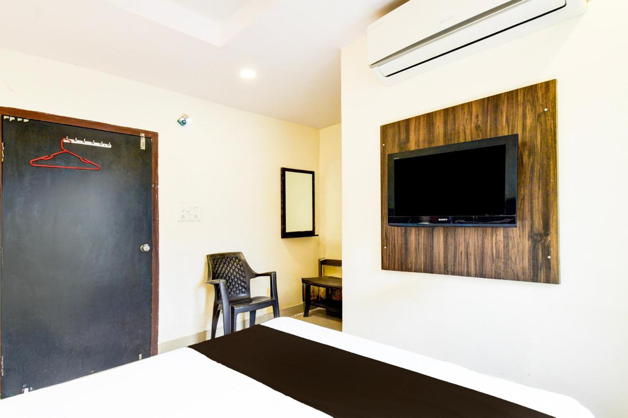 Hotel O Asian Residency Hyderabad Exterior photo
